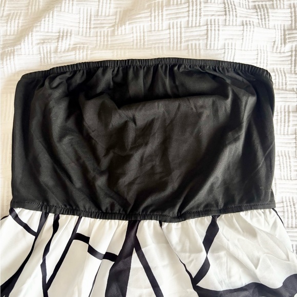 Y2K Strapless Top - Picture 4 of 5